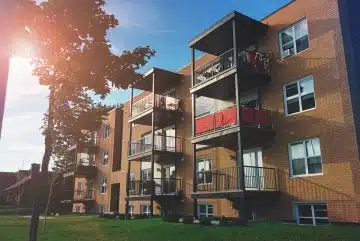 brown 4-layer bricked building