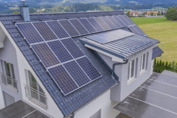 Le futur de l'énergie : les atouts des onduleurs solaires avec solutions domotiques