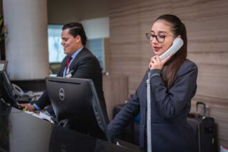 Un simple annuaire téléphonique pour les services clients !